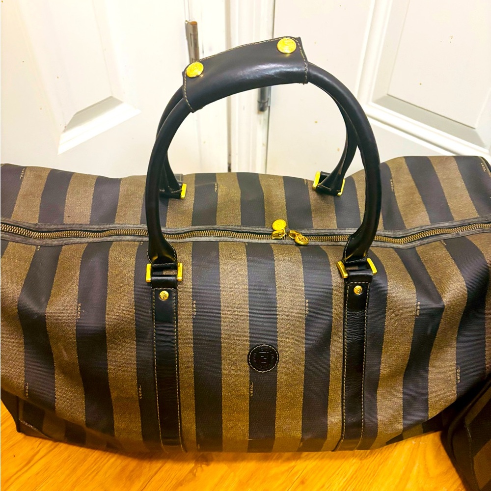 💯Authentic Fendi duffle vintage Pequin Stripe Print Chocolate brown